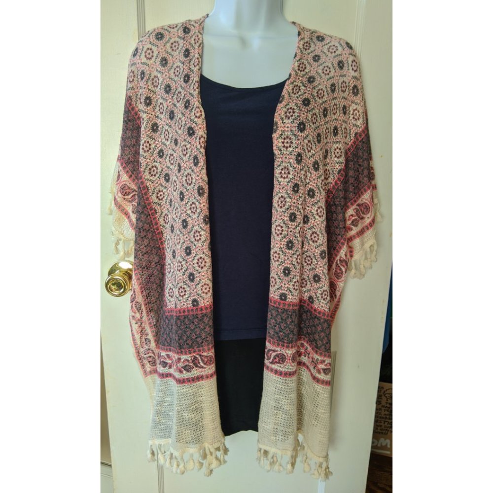 Orange Creek Womens SMALL Boho Gypsy Tassel Shawl w Pink and Gray Paisley Design - Picture 3 of 7